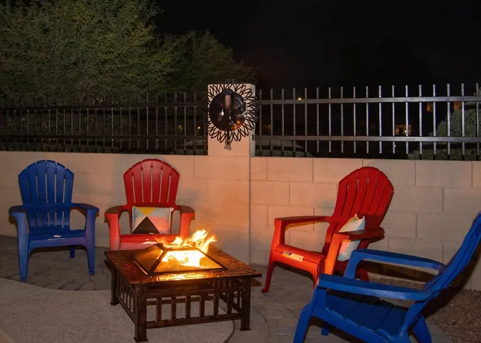 Holiday home Stayshores Chic Retreat - Pool Hottubsweet Sleep